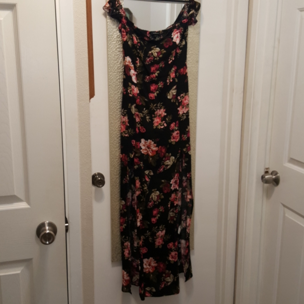 Floral double-high slit flutter shoulder maxi